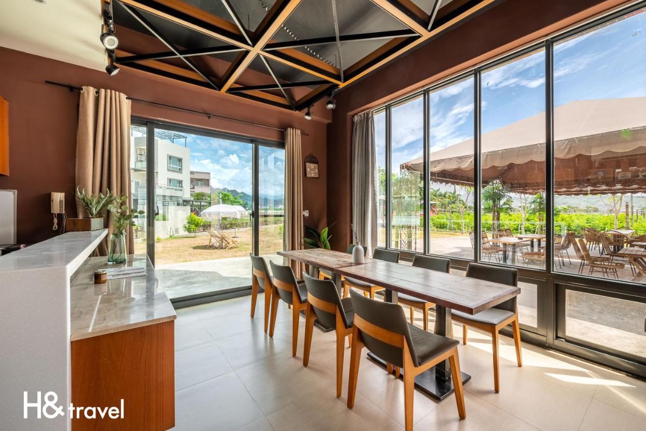 Taitung Rainbow Pet Friendly Maison Resort ภายนอก รูปภาพ